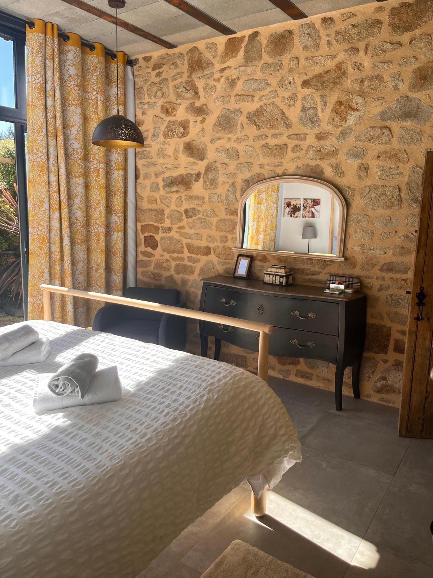 La Sellerie Bed and Breakfast Romagne  Εξωτερικό φωτογραφία